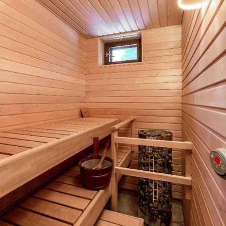 Kaunis Valoisa 3 Krs Pikkukaksio Vantaa Koivukylae Apartment Bagian luar foto