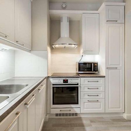 Kaunis Valoisa 3 Krs Pikkukaksio Vantaa Koivukylae Apartment Bagian luar foto