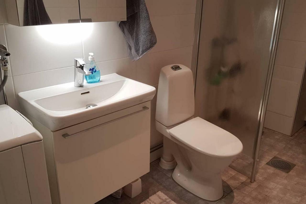 Kaunis Valoisa 3 Krs Pikkukaksio Vantaa Koivukylae Apartment Bagian luar foto