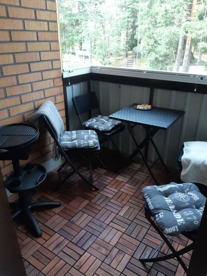 Kaunis Valoisa 3 Krs Pikkukaksio Vantaa Koivukylae Apartment Bagian luar foto