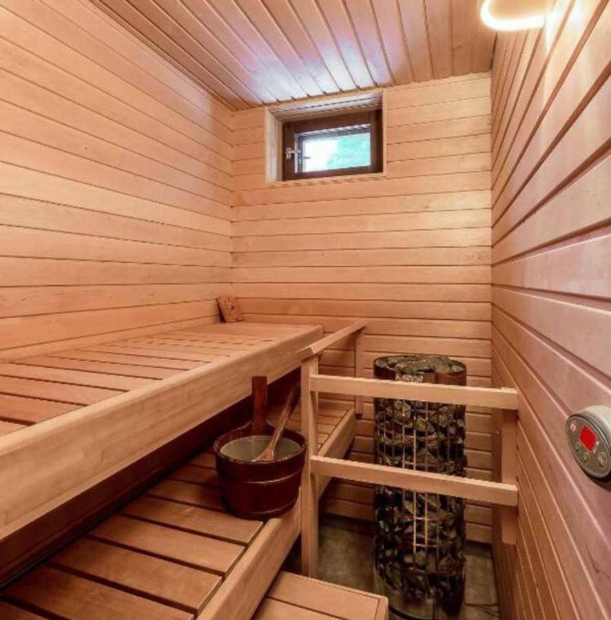 Kaunis Valoisa 3 Krs Pikkukaksio Vantaa Koivukylae Apartment Bagian luar foto