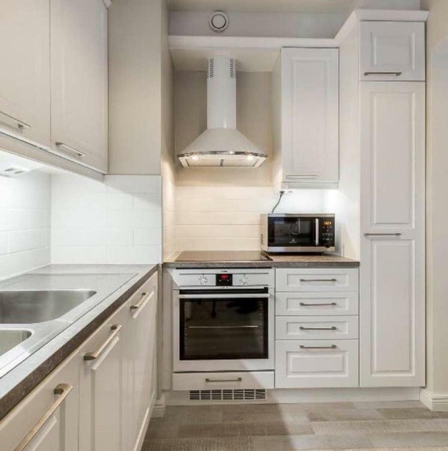 Kaunis Valoisa 3 Krs Pikkukaksio Vantaa Koivukylae Apartment Bagian luar foto